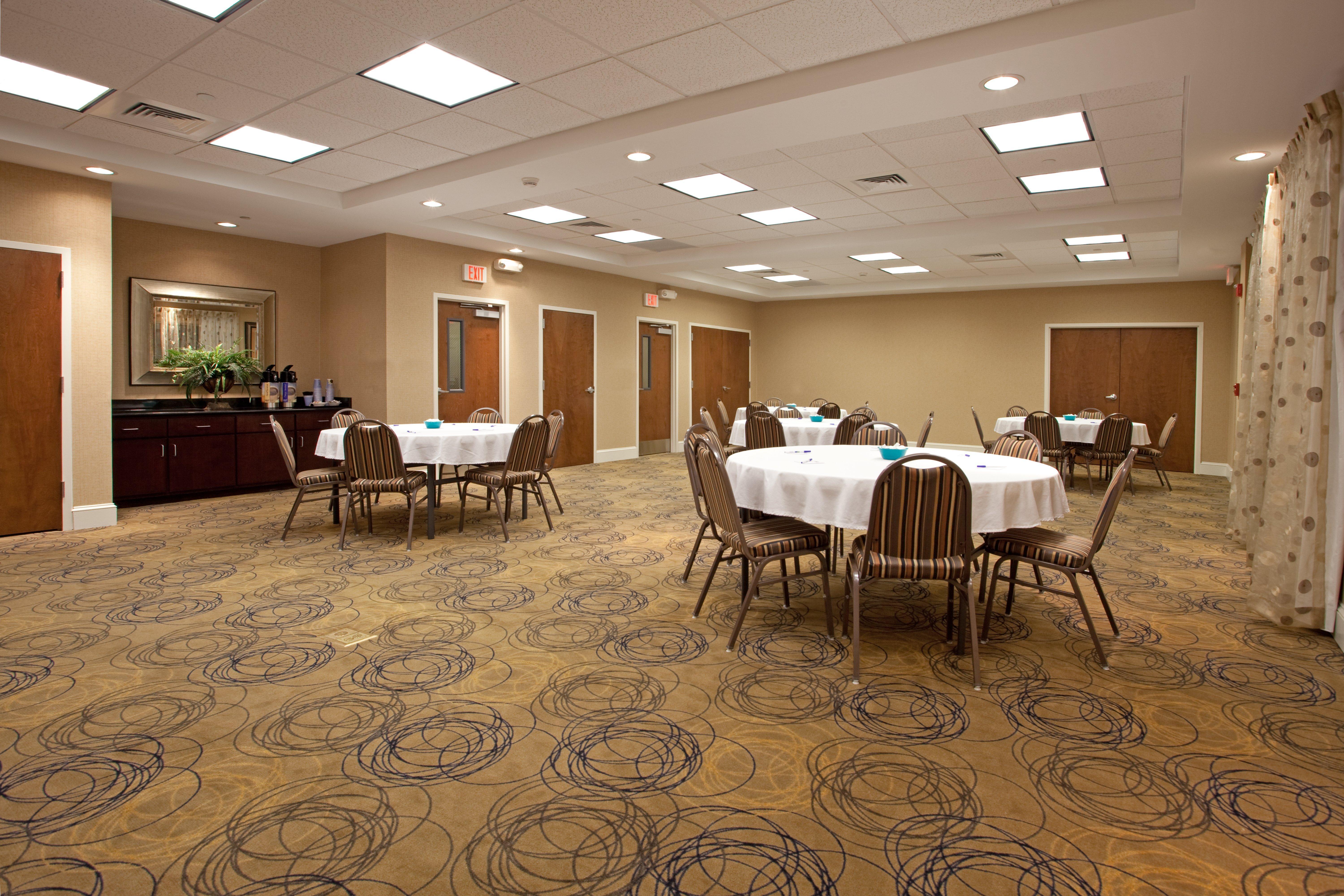 Express By Ihg Pembroke