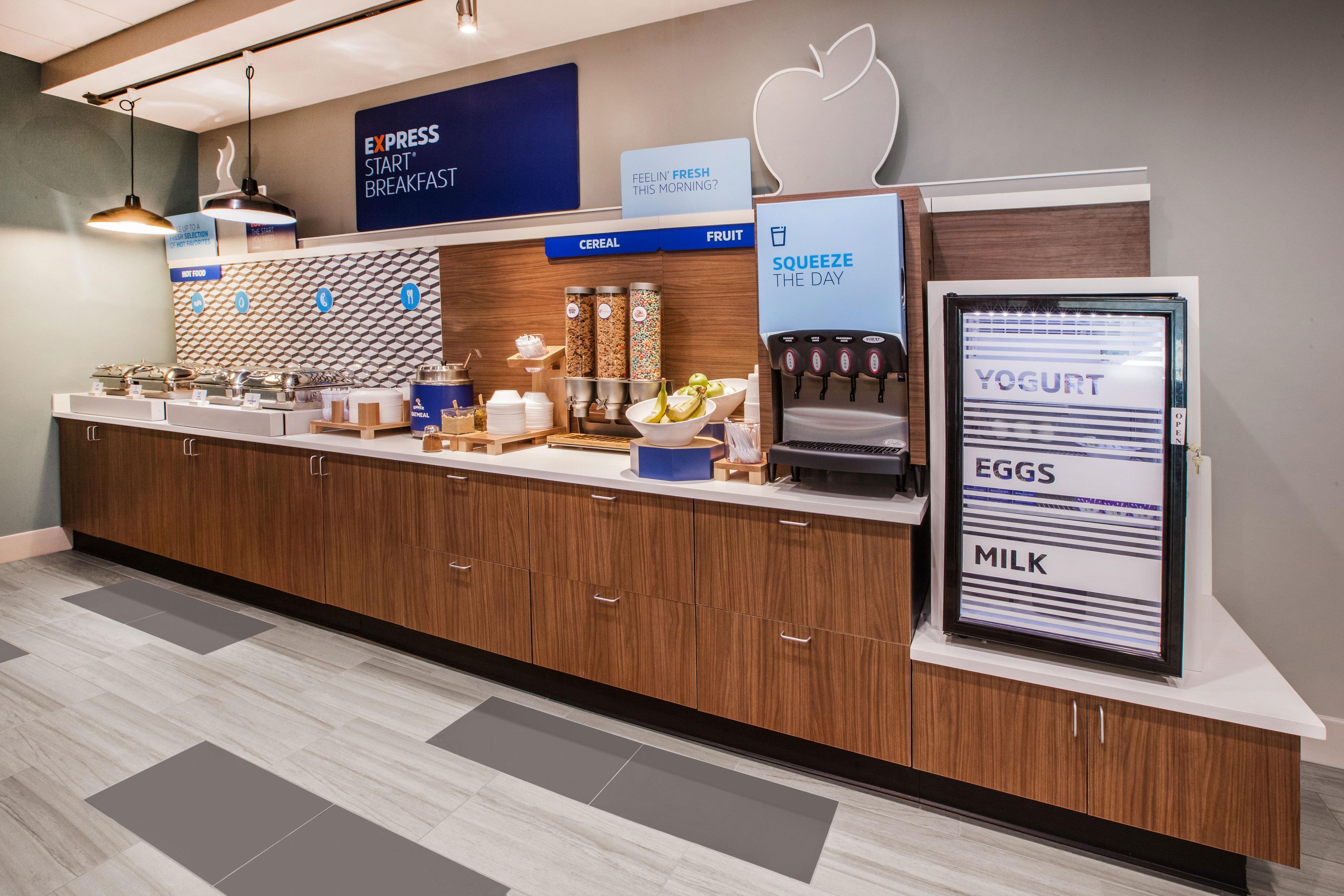 Hotel Express By Ihg Pembroke