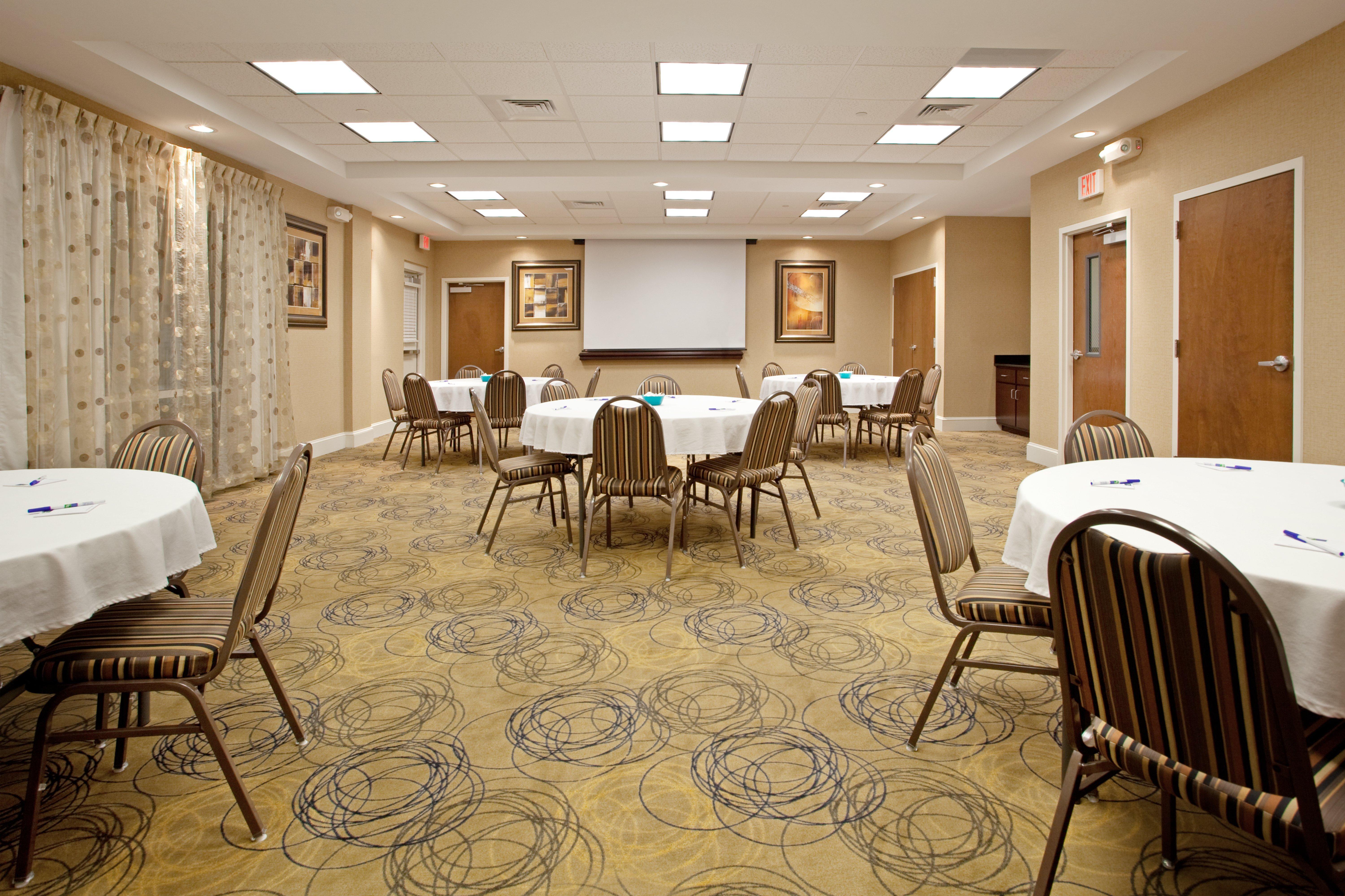 Express By Ihg Pembroke