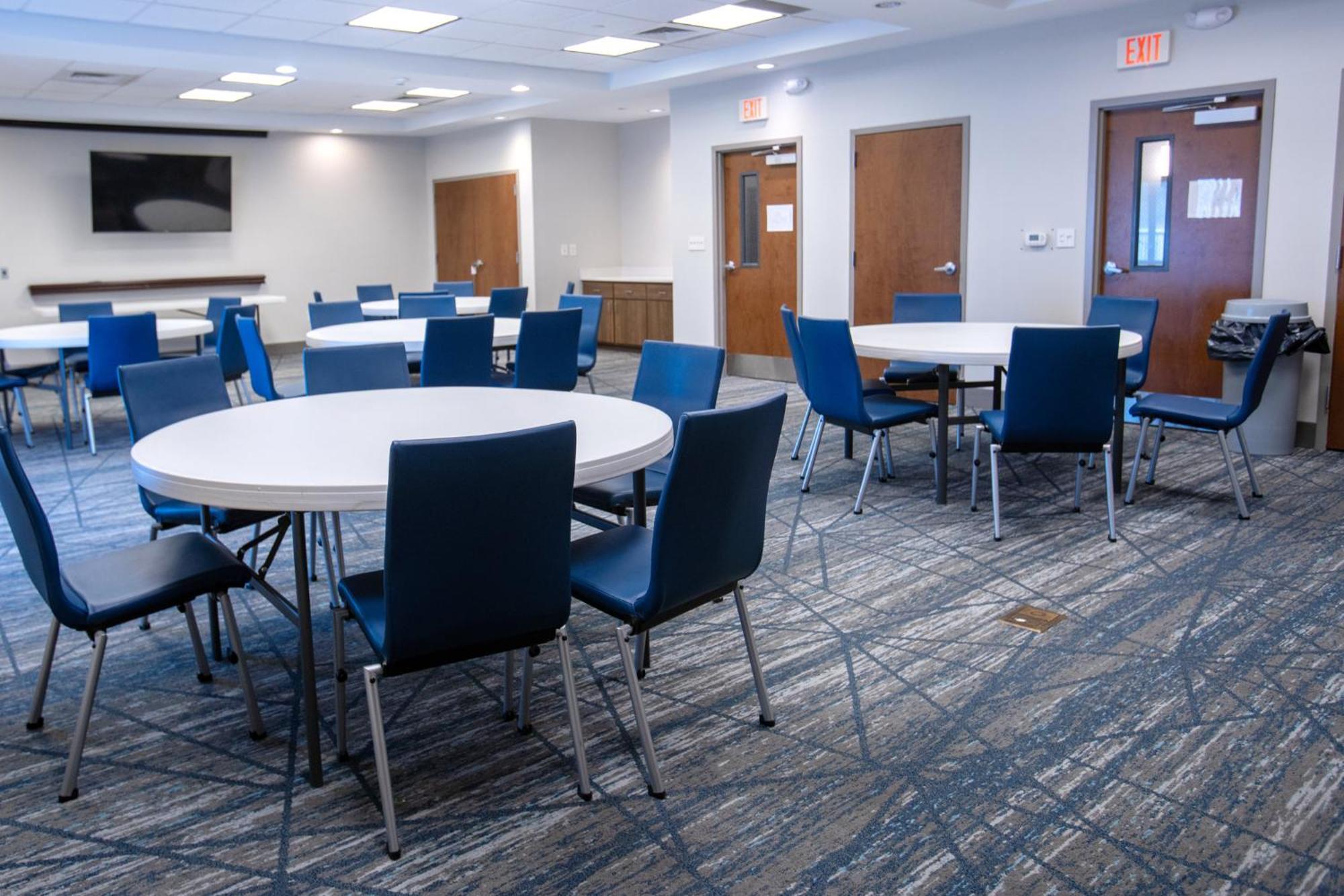 Express By Ihg Pembroke