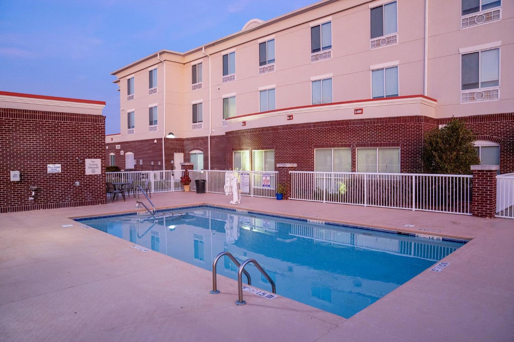 Hotel Express By Ihg