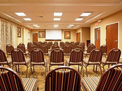 Express By Ihg Hotel 2*